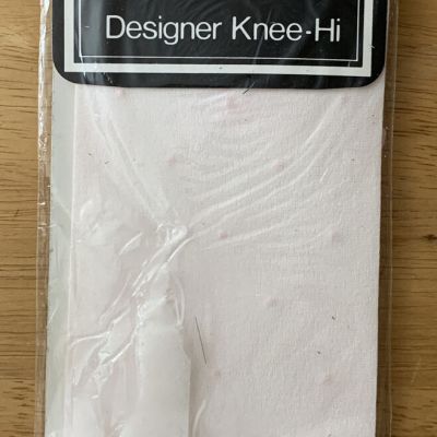VTG 1985 Leg Lines 100perc Nylon Sheer Knee-Hi Pale Pink 8.5-11