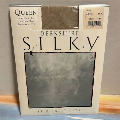 Berkshire Silky pantyhose size Queen Petite Linen 4489 control top