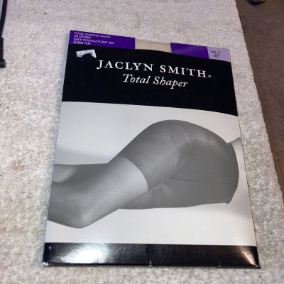 Jaclyn Smith Total Shaper Pantyhose Size B Lace 5DQ Sheer toe NEW